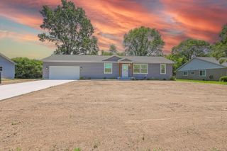 1949 Summerset Drive, Muskegon, MI 49442