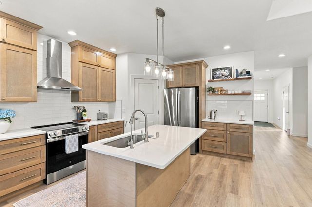 6924 E 11th Ave, Spokane Valley, WA 99212