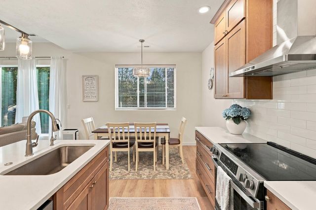 6924 E 11th Ave, Spokane Valley, WA 99212
