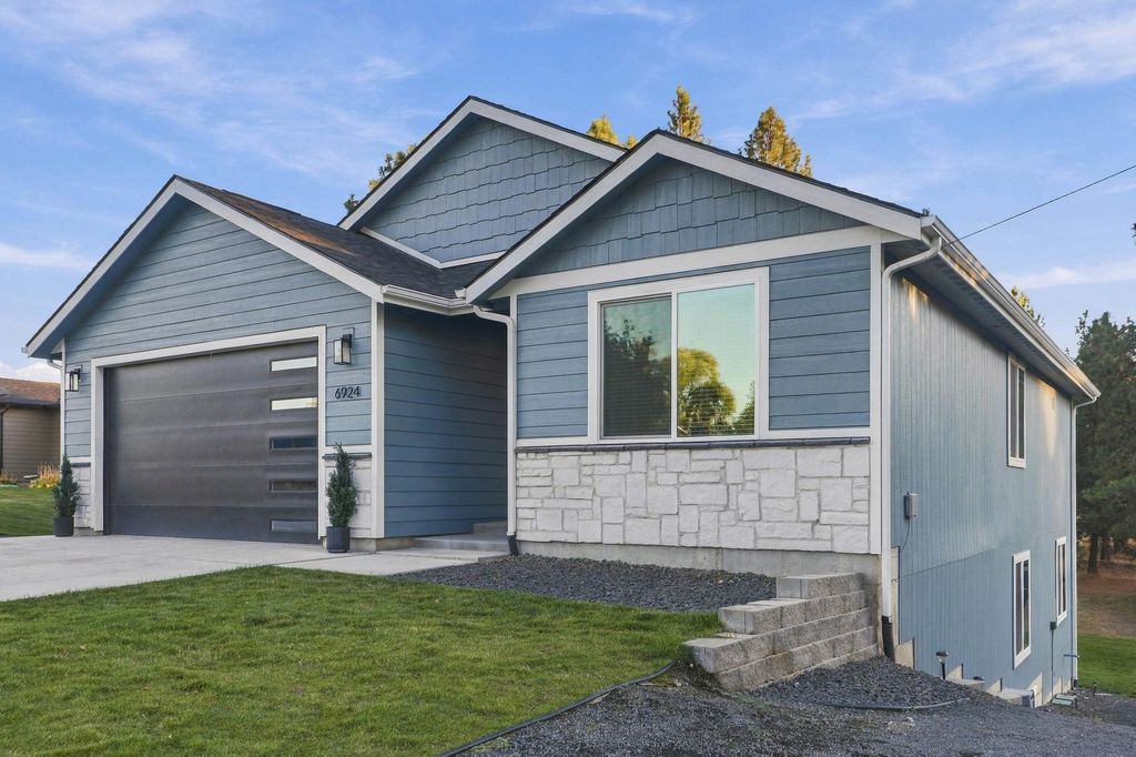 6924 E 11th Ave, Spokane Valley, WA 99212 photo 2