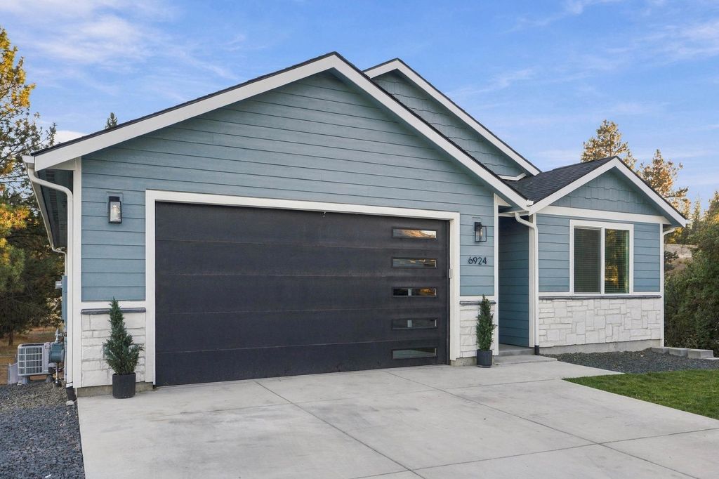 6924 E 11th Ave, Spokane Valley, WA 99212 photo 3