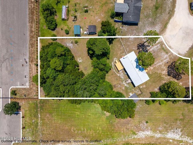 216 Oak Grove Drive, Hampstead, NC 28443