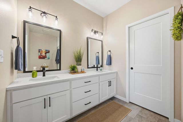 4810 Lilac Drive, West Fargo, ND 58078