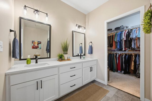 4810 Lilac Drive, West Fargo, ND 58078