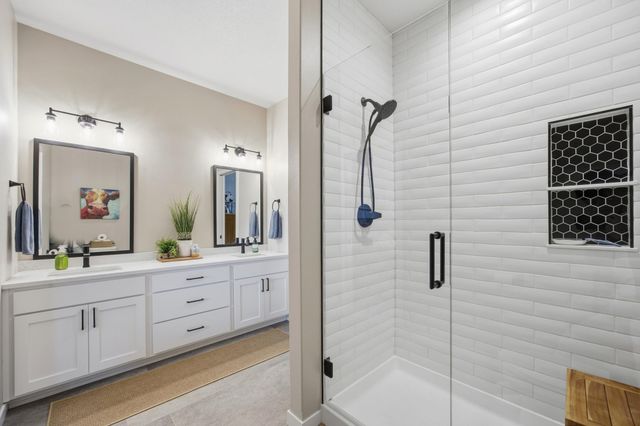 4810 Lilac Drive, West Fargo, ND 58078