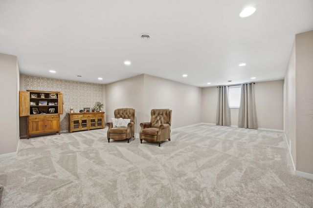 4810 Lilac Drive, West Fargo, ND 58078