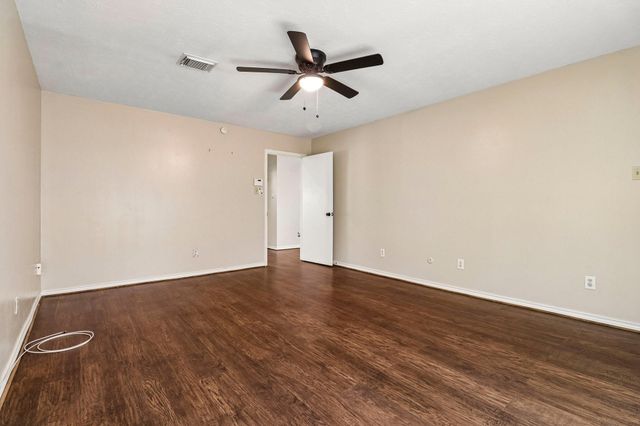 17231 Meadow Butte Drive, Houston, TX 77090