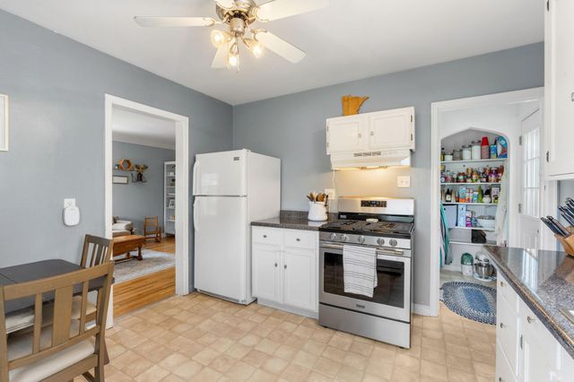264 Haskell Street E, West Saint Paul, MN 55118
