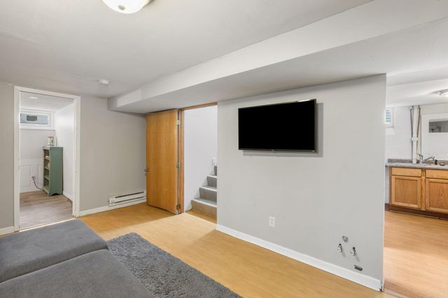 264 Haskell Street E, West Saint Paul, MN 55118