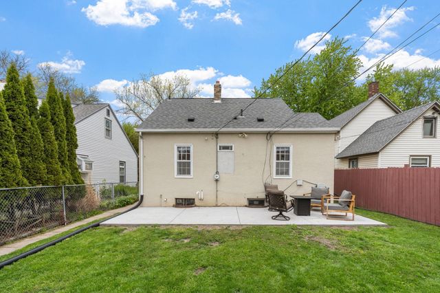 264 Haskell Street E, West Saint Paul, MN 55118