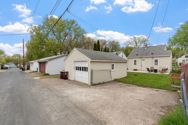 264 Haskell Street E, West Saint Paul, MN 55118