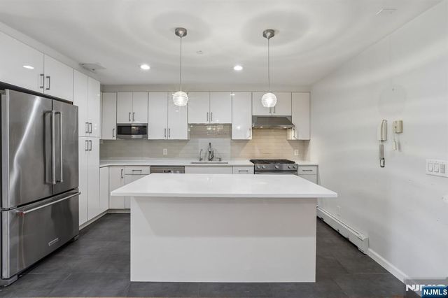 1018 Palisade Avenue 3, Fort Lee, NJ 07024