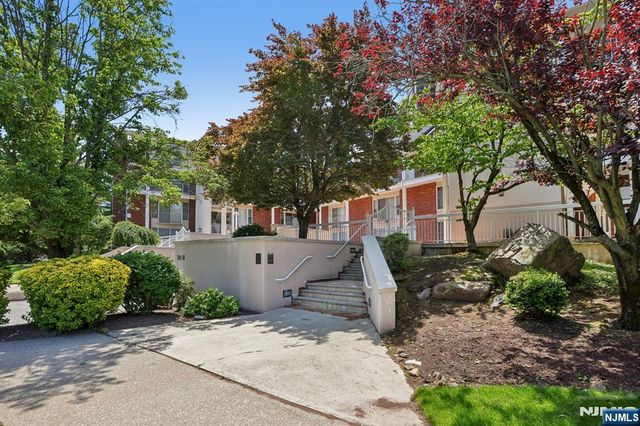 1018 Palisade Avenue 3, Fort Lee, NJ 07024