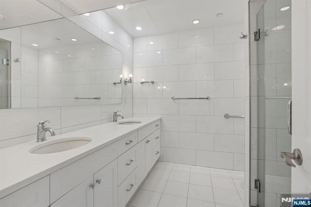 1018 Palisade Avenue 3, Fort Lee, NJ 07024