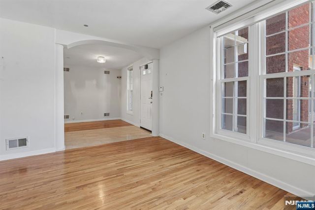 1018 Palisade Avenue 3, Fort Lee, NJ 07024