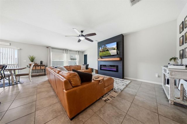 15517 BAWTREE GATE LANE, Sun City Center, FL 33573