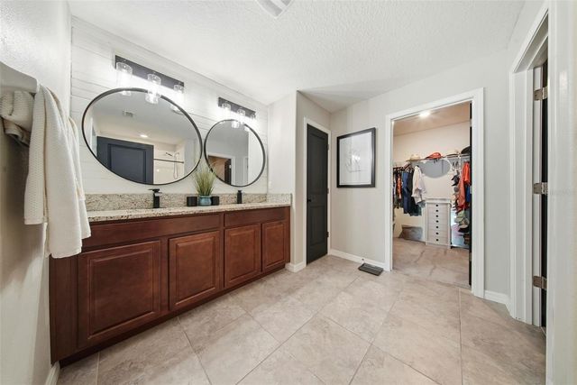 15517 BAWTREE GATE LANE, Sun City Center, FL 33573