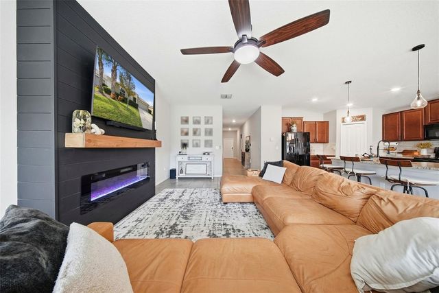 15517 BAWTREE GATE LANE, Sun City Center, FL 33573