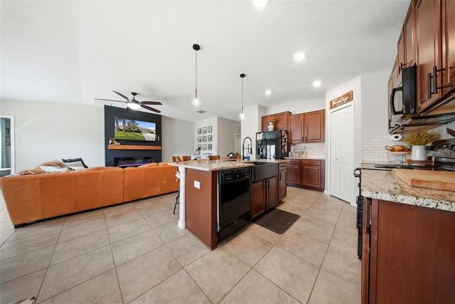 15517 BAWTREE GATE LANE, Sun City Center, FL 33573