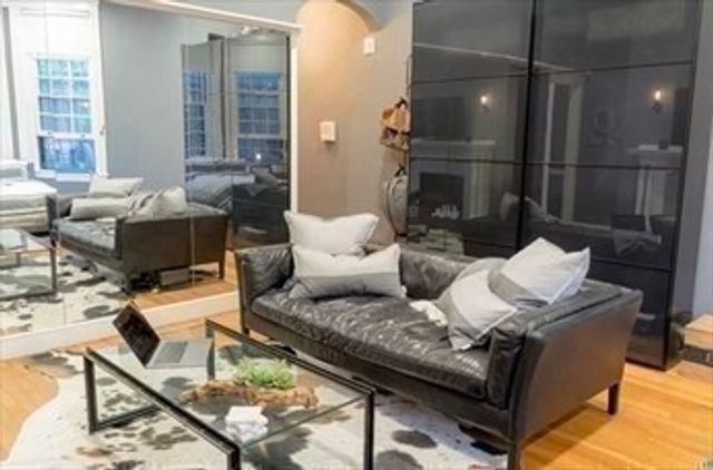 371 Beacon 3, Boston, MA 02116