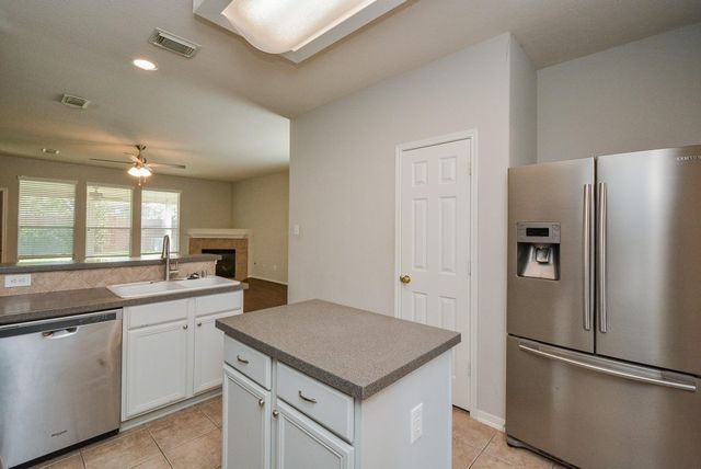 15506 Hickory Dale Street, Cypress, TX 77429