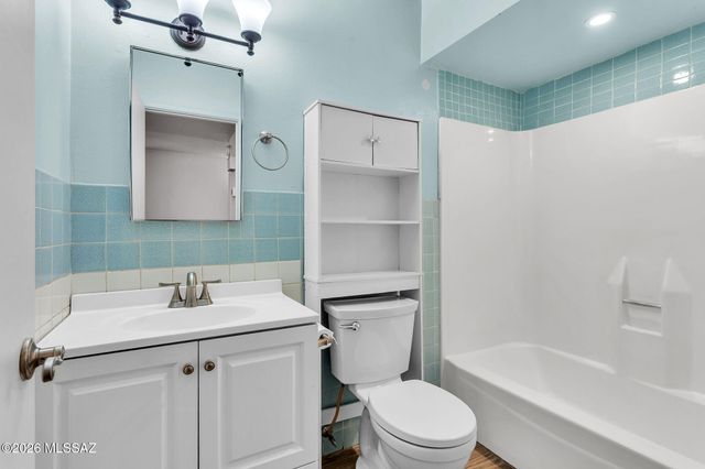 7540 E Poinciana Drive, Tucson, AZ 85730