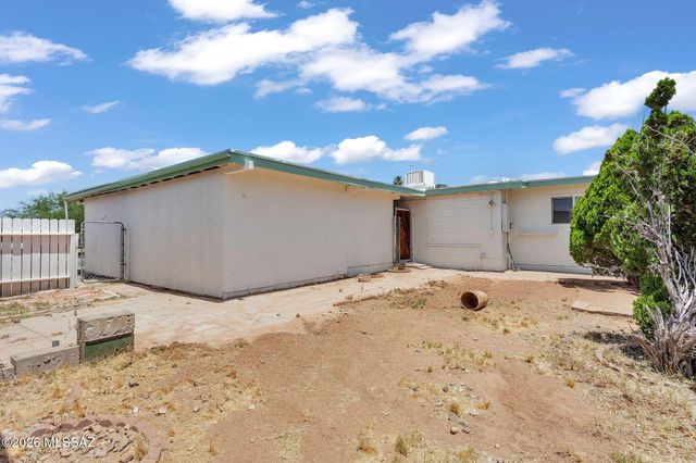 7540 E Poinciana Drive, Tucson, AZ 85730