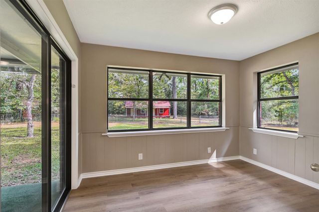 18742 Mink Lake Drive, Magnolia, TX 77355