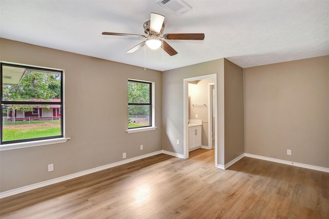 18742 Mink Lake Drive, Magnolia, TX 77355