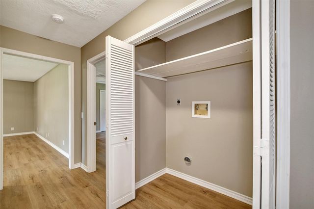 18742 Mink Lake Drive, Magnolia, TX 77355