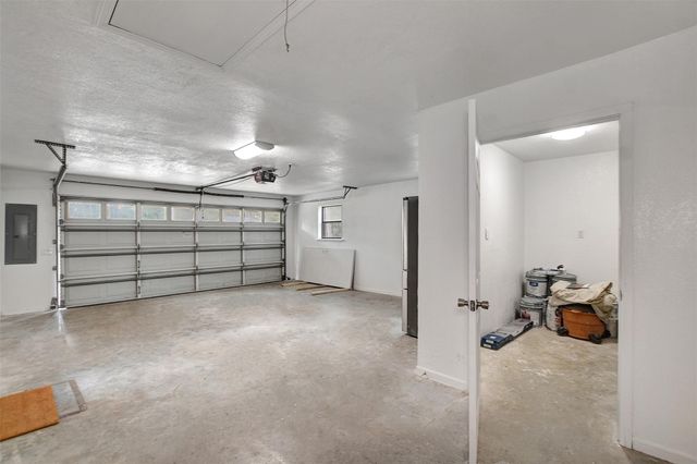 18742 Mink Lake Drive, Magnolia, TX 77355