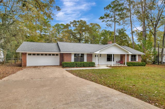 18742 Mink Lake Drive, Magnolia, TX 77355