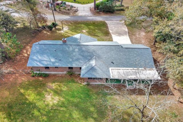 18742 Mink Lake Drive, Magnolia, TX 77355