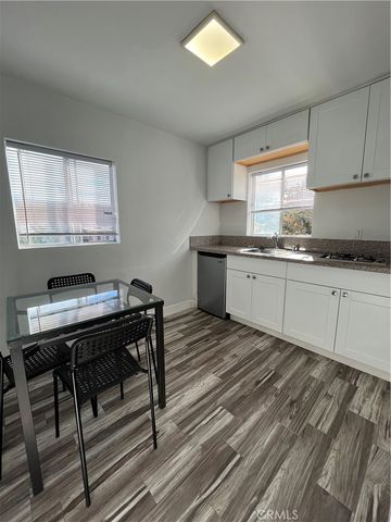 4606 Melbourne Avenue 2, Hollywood, CA 90027