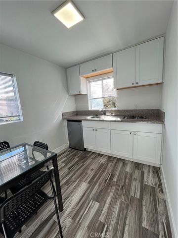 4606 Melbourne Avenue 2, Hollywood, CA 90027