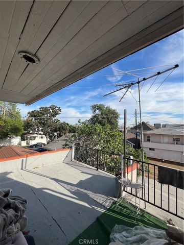 4606 Melbourne Avenue 2, Hollywood, CA 90027