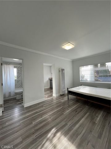 4606 Melbourne Avenue 2, Hollywood, CA 90027