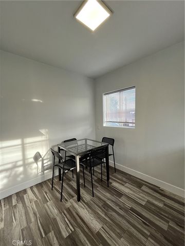 4606 Melbourne Avenue 2, Hollywood, CA 90027