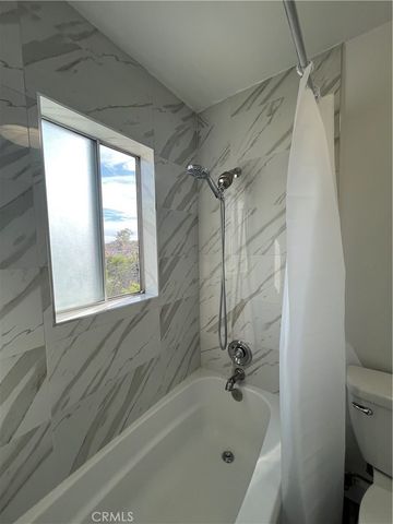 4606 Melbourne Avenue 2, Hollywood, CA 90027