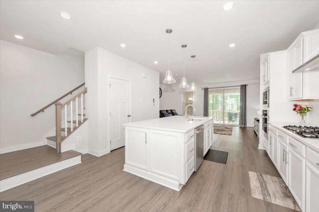 Image 11 of property listing at 6113 STONECAT CT, New Market, MD 21774