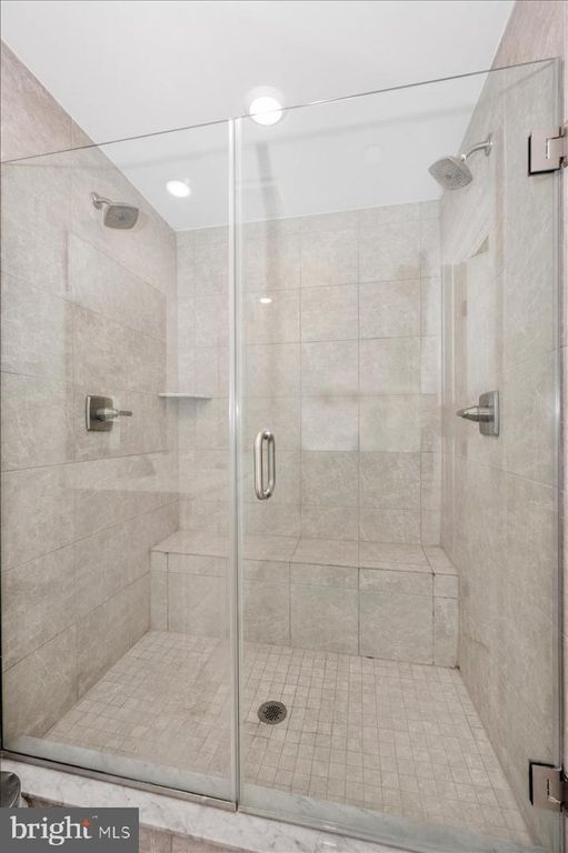 Image 32 of property listing at 6113 STONECAT CT, New Market, MD 21774