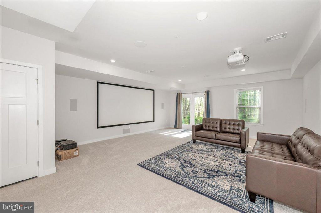 Image 44 of property listing at 6113 STONECAT CT, New Market, MD 21774