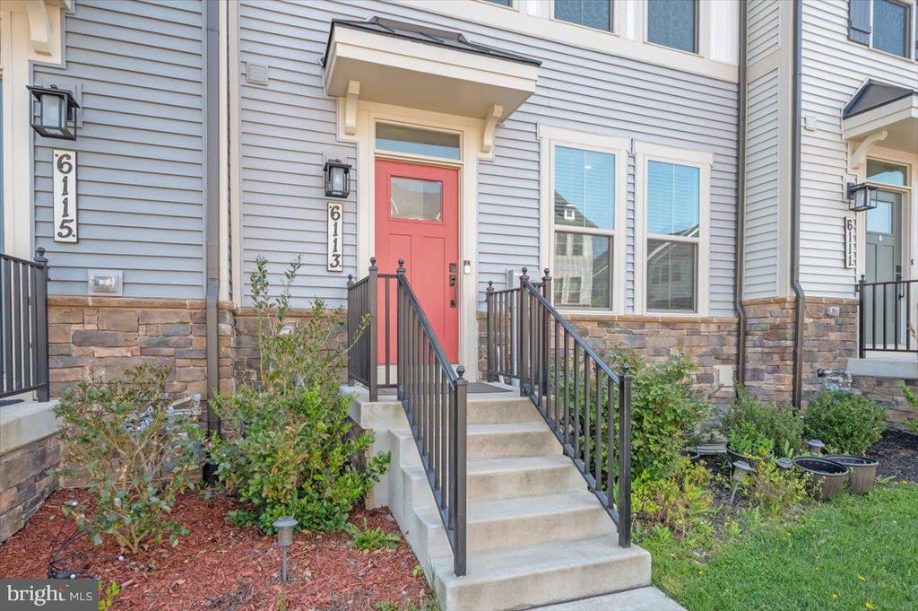 Image 57 of property listing at 6113 STONECAT CT, New Market, MD 21774