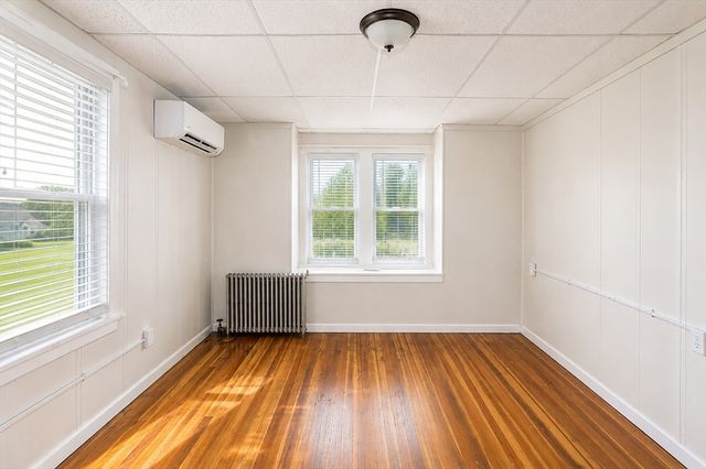 8 Trafton St, Chicopee, MA 01013