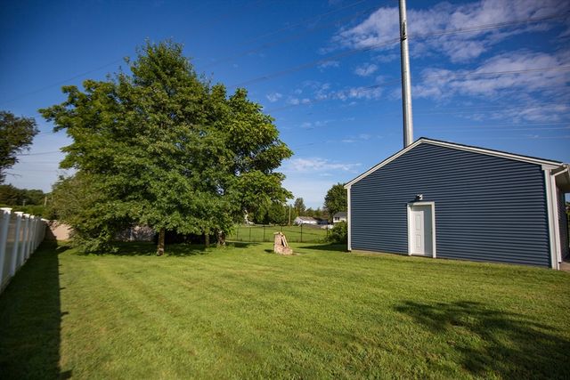 8 Trafton St, Chicopee, MA 01013