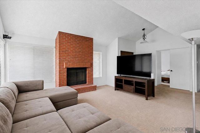 10424 Ridgewater Ln, San Diego, CA 92131