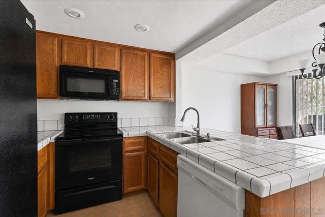 10424 Ridgewater Ln, San Diego, CA 92131