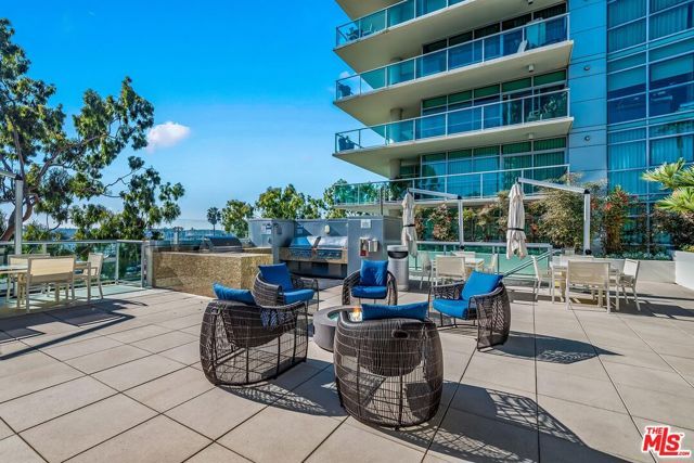13700 Marina Pointe Drive 321, Marina Del Rey, CA 90292