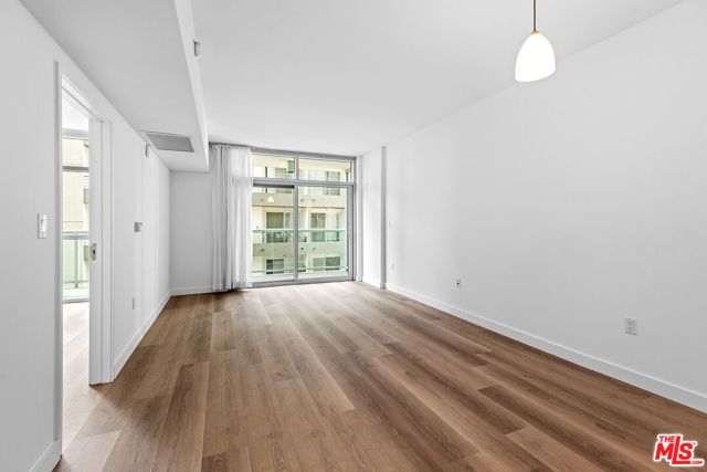 13700 Marina Pointe Drive 321, Marina Del Rey, CA 90292