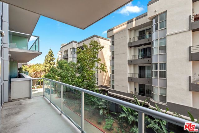 13700 Marina Pointe Drive 321, Marina Del Rey, CA 90292